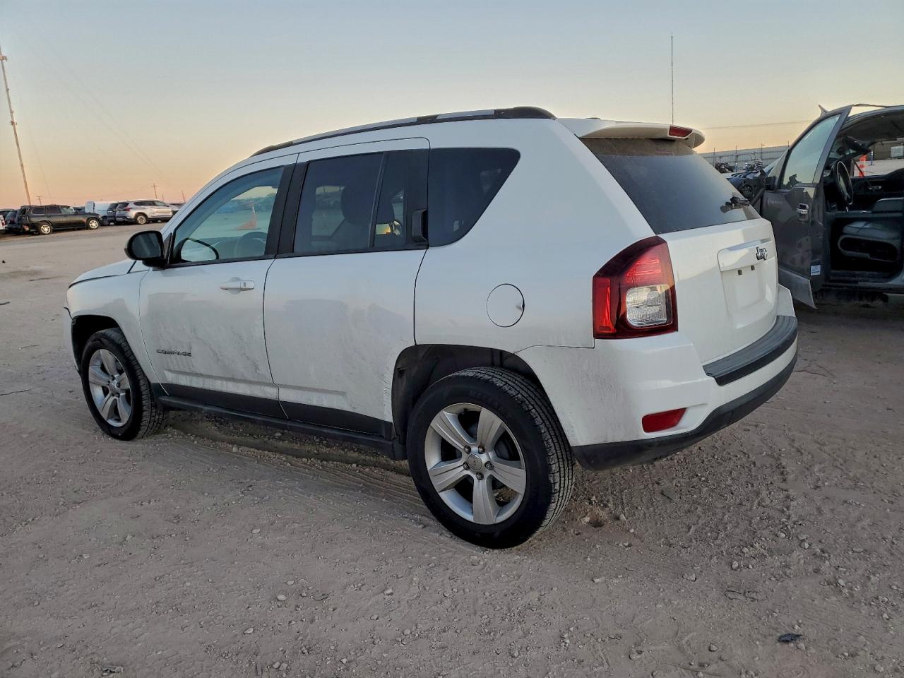 Jeep Compass Sport Image 4