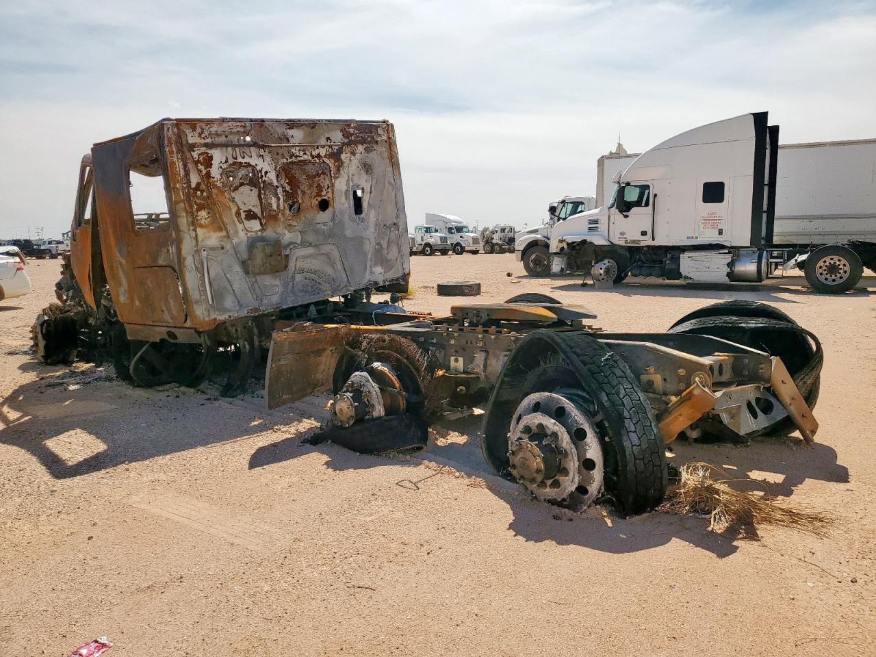 International Lt625 Image 4