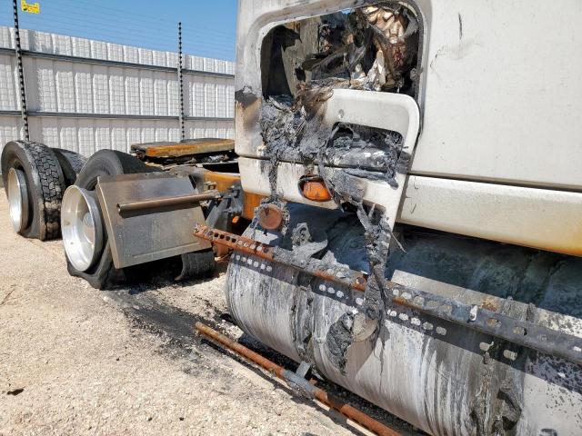 International Lt625 Image 3