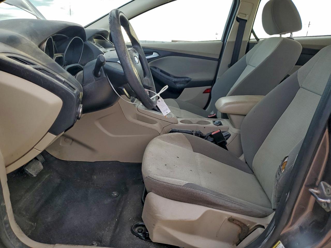 Ford Focus Se Image 6