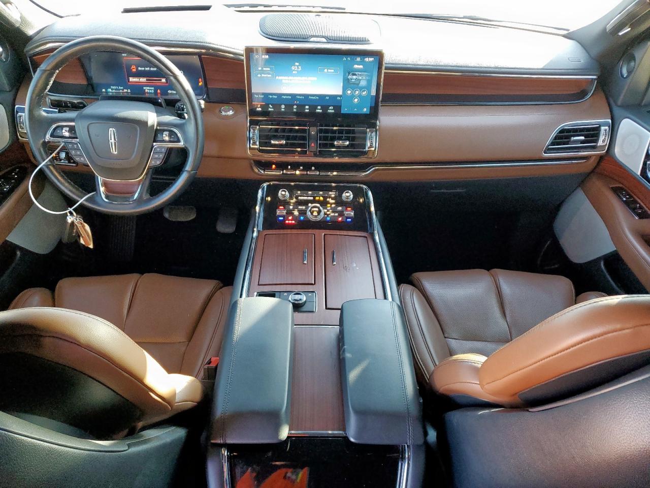 Lincoln Navigator Reserve Image 5