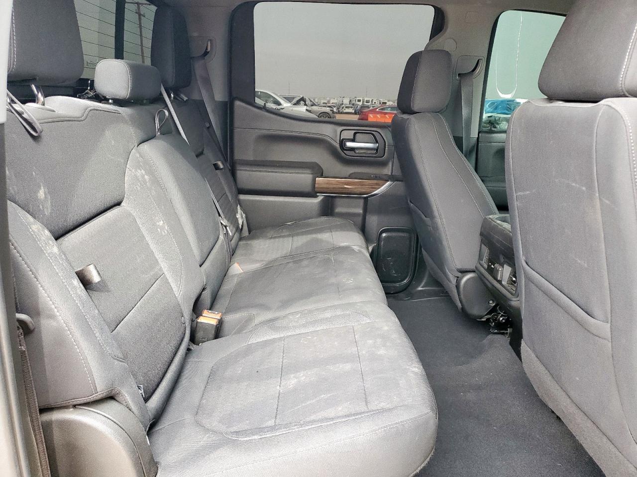 Chevrolet Silverado C1500 Rst Image 13