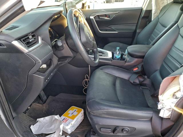 Toyota RAV4 Xle Premium Image 2