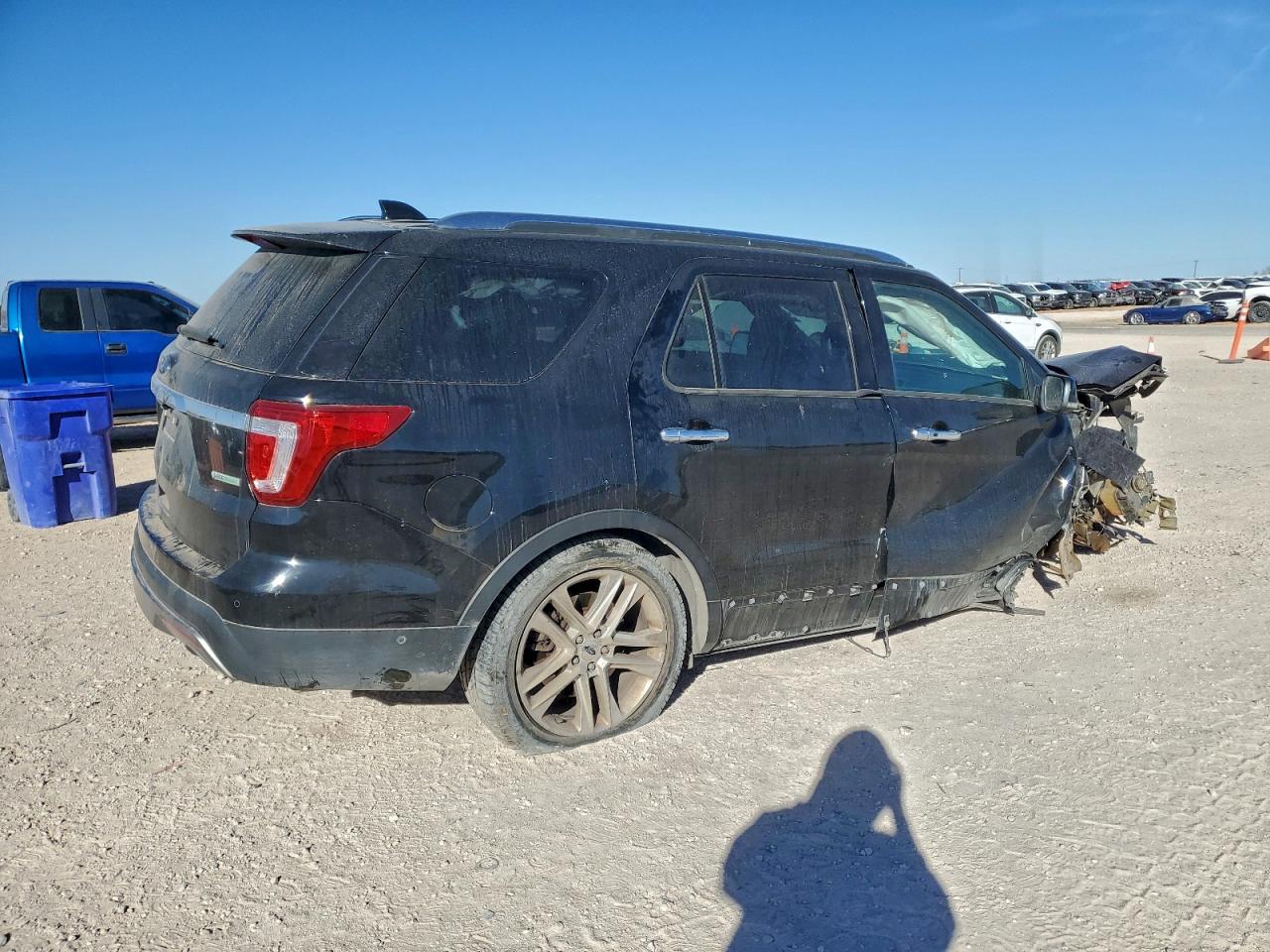 Ford Explorer Limited Image 2