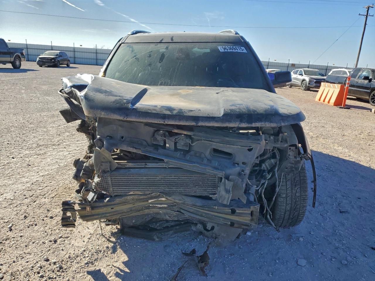 Ford Explorer Limited Image 13