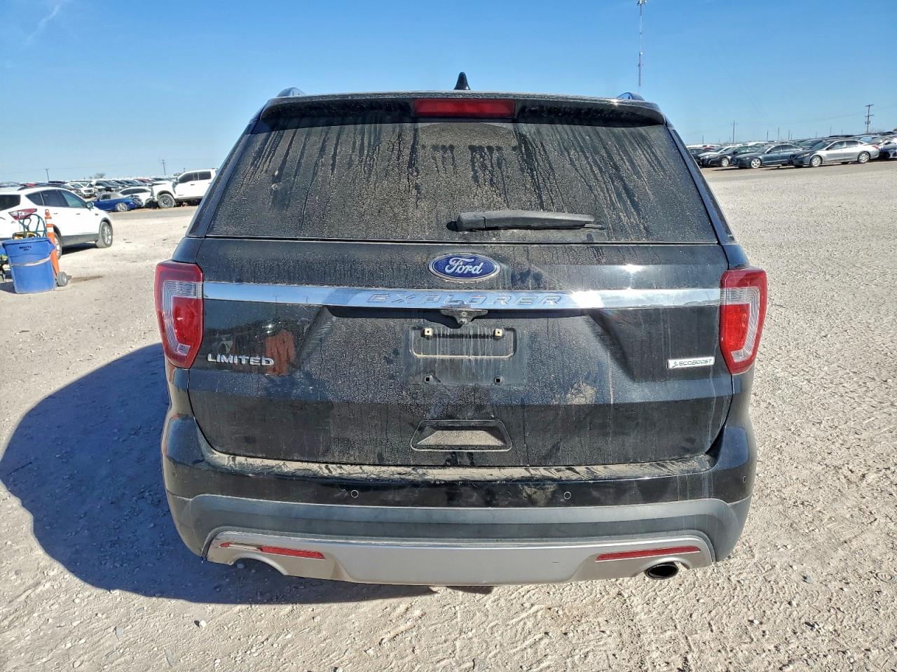 Ford Explorer Limited Image 4