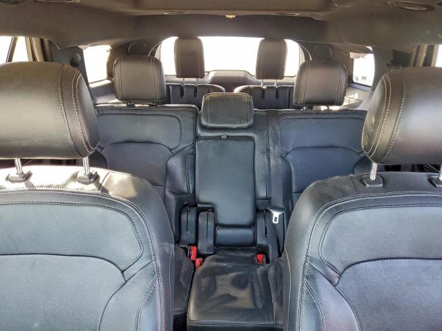 Ford Explorer Limited Image 14