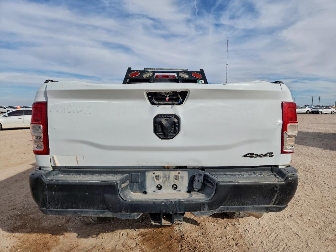 Ram 2500 Tradesman Image 9