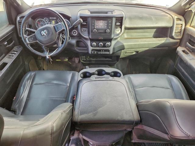 Ram 2500 Tradesman Image 3