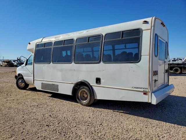 Ford Econoline E350 Cutaway Van Image 3