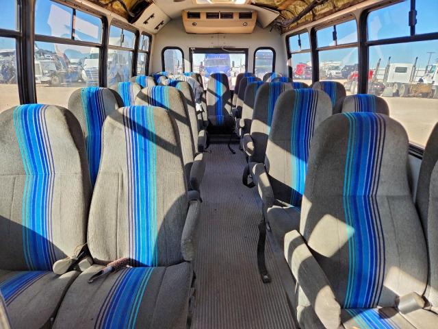 Ford Econoline E350 Cutaway Van Image 8