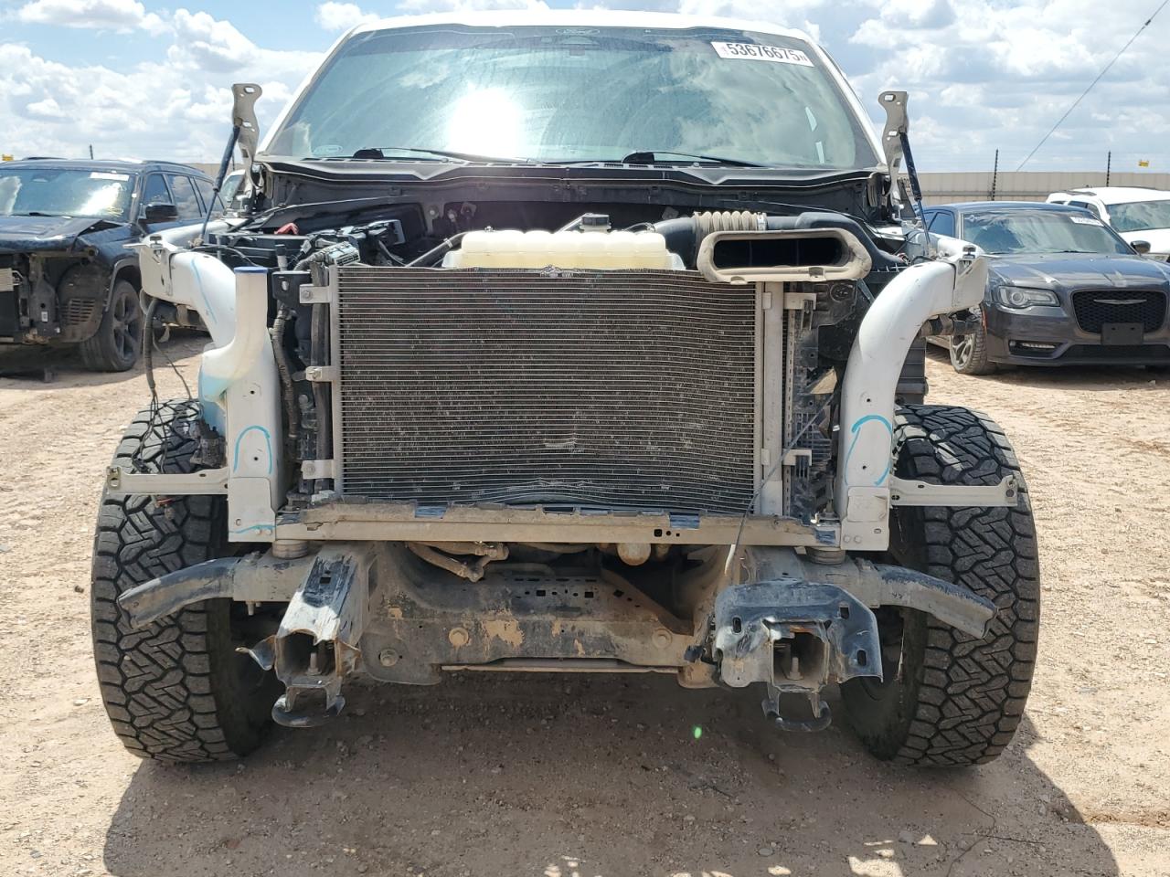 Ford F-150 Supercrew Image 8