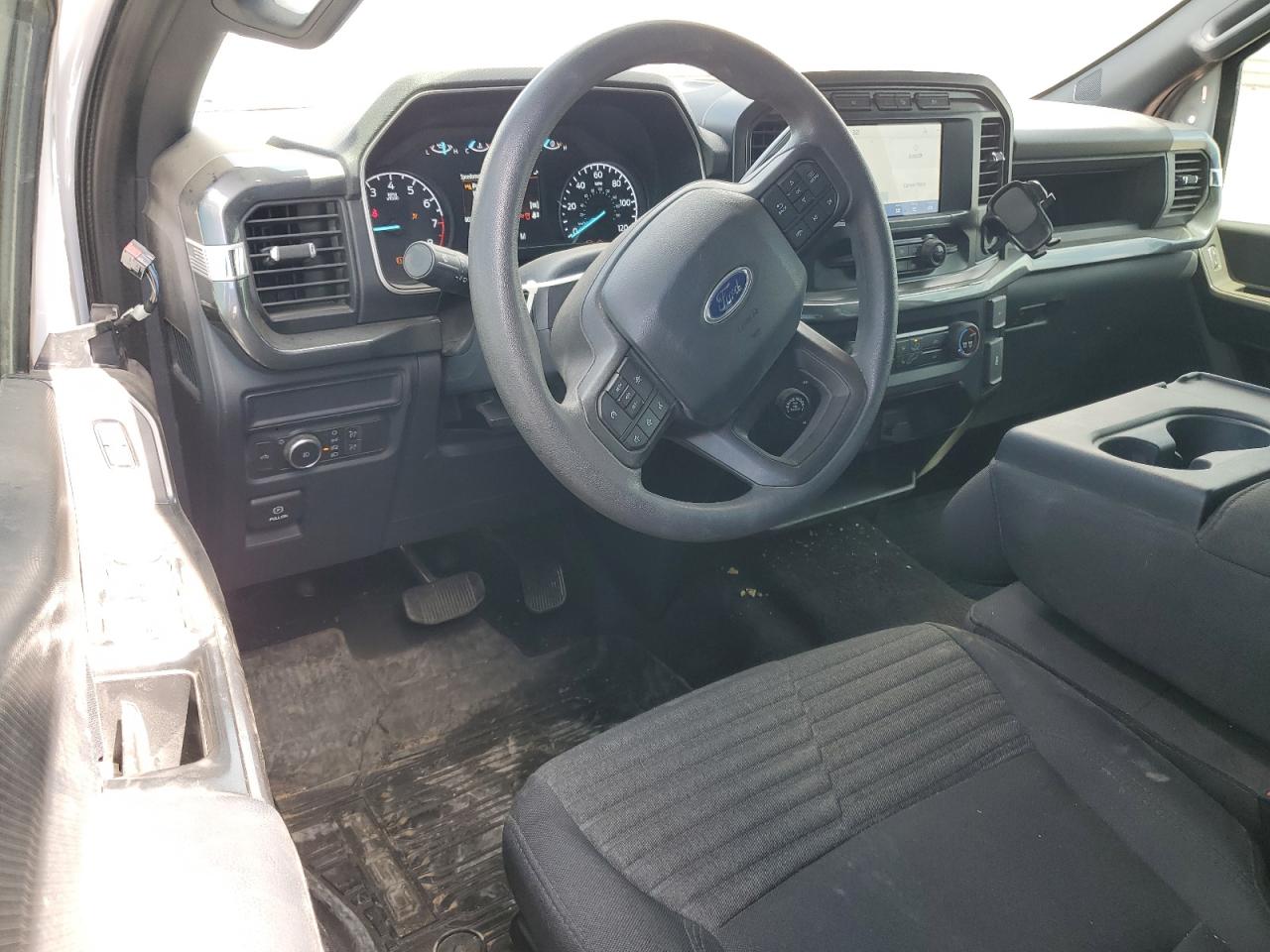 Ford F-150 Supercrew Image 6