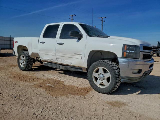 Chevrolet Silverado K2500 Heavy Duty Lt Image 10