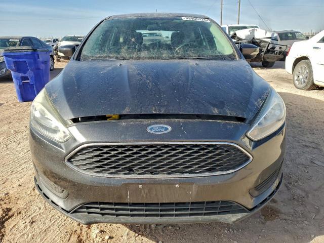 Ford Focus Se Image 9