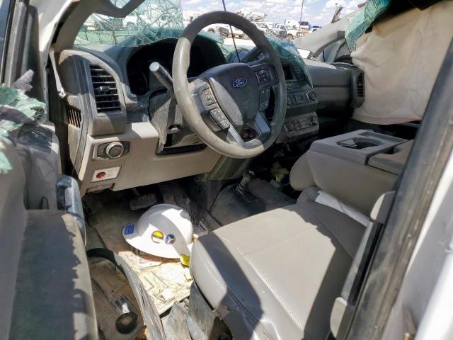 Ford F-550 Super Duty Image 9