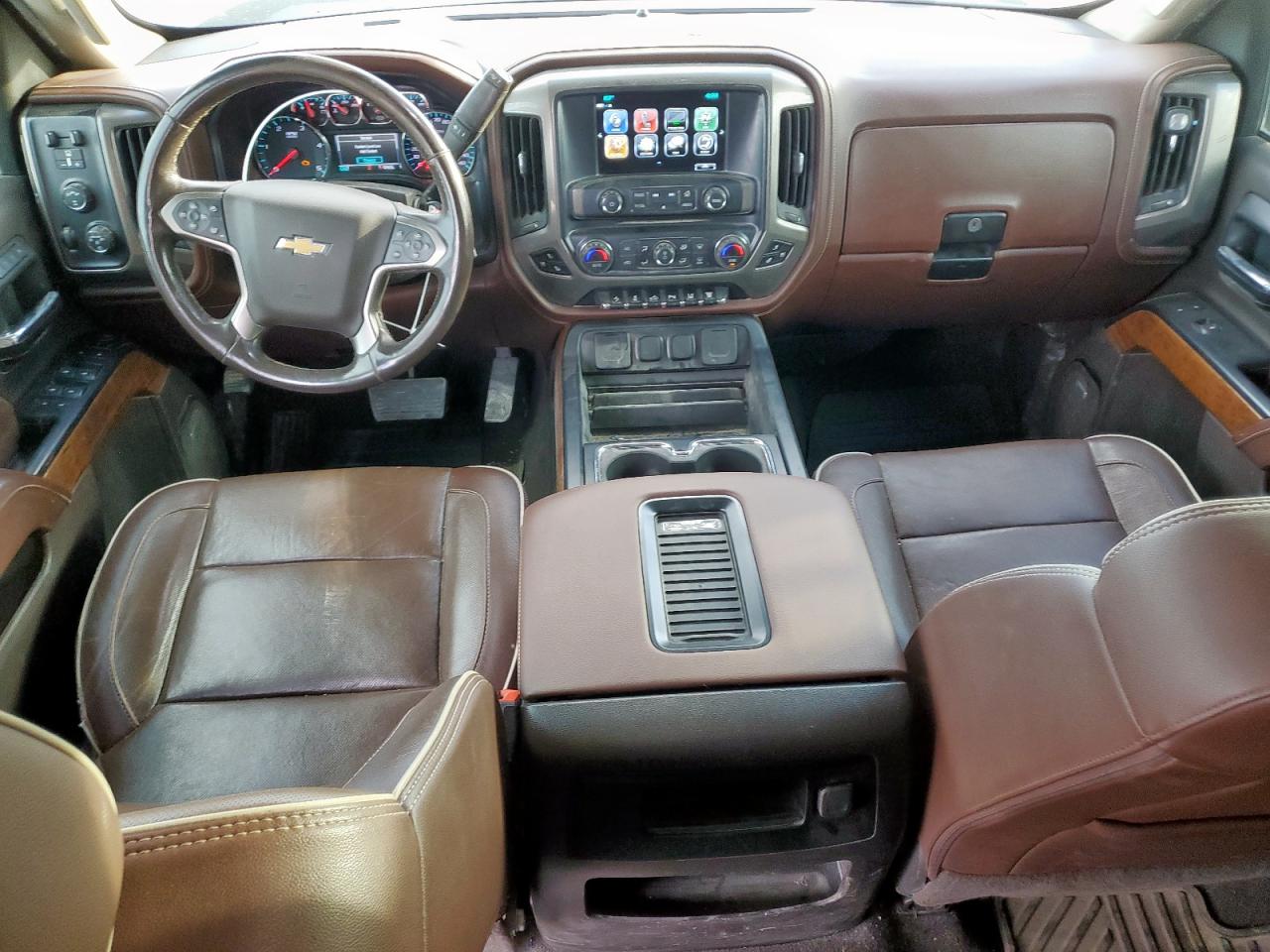 Chevrolet Silverado K3500 High Country Image 12