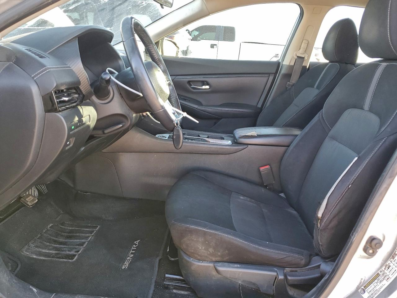 Nissan Sentra Sv Image 2