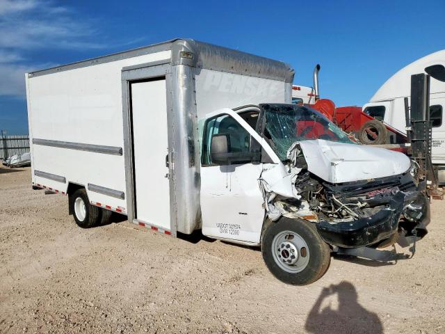 GMC Savana Cutaway G3500 Image 6