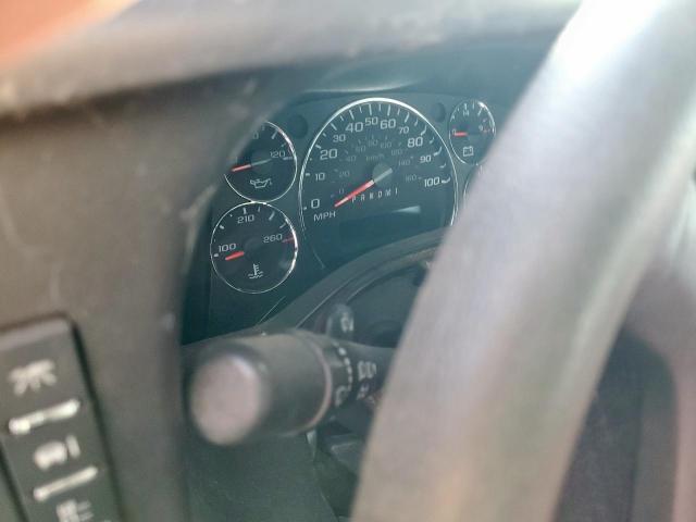 GMC Savana Cutaway G3500 Image 9