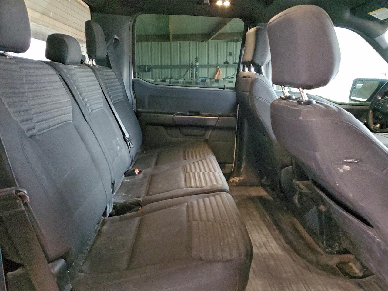 Ford F-150 Supercrew Image 9