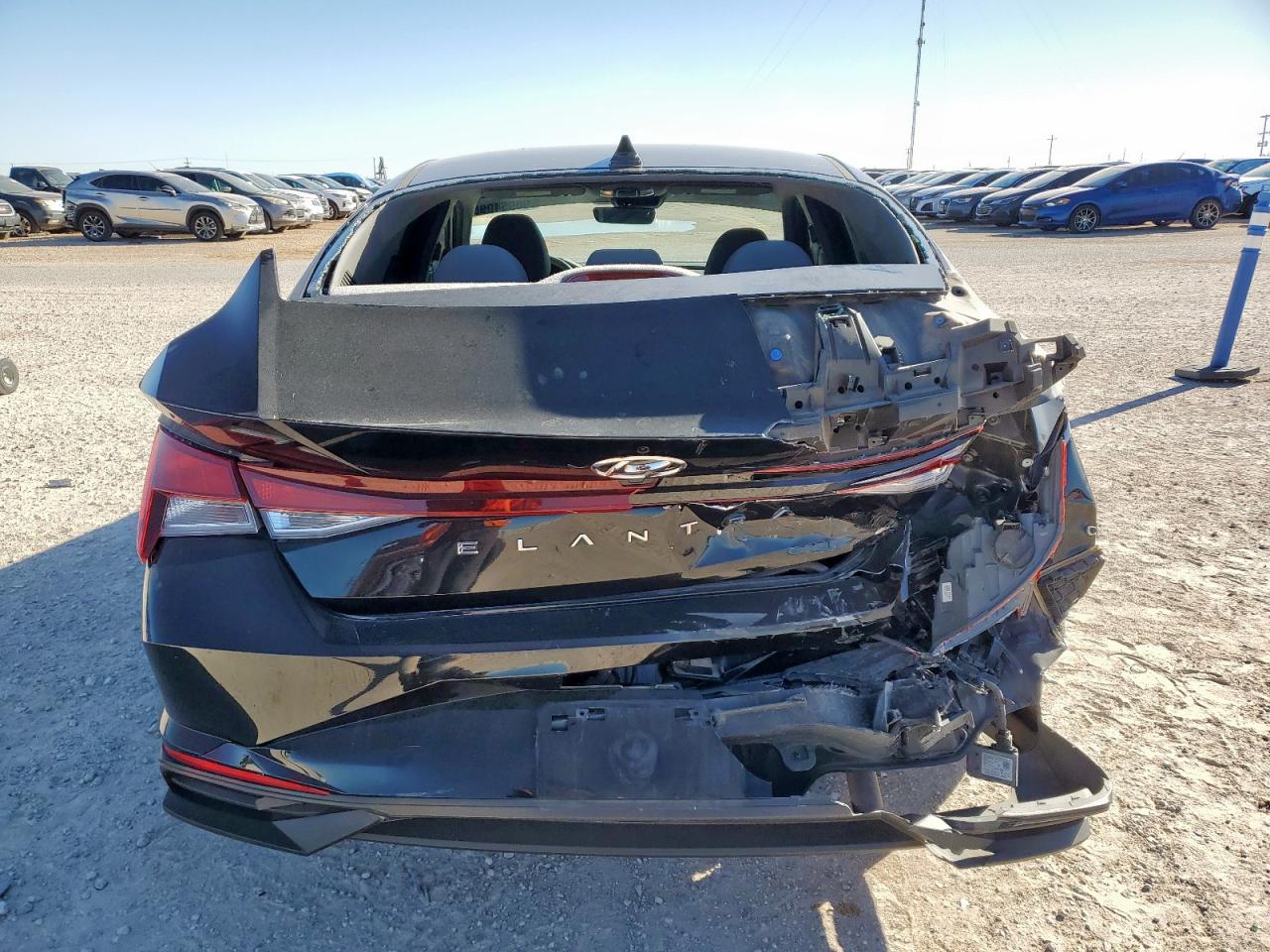 Hyundai ELANTRA Sel Image 5