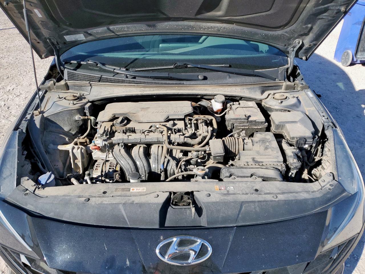 Hyundai ELANTRA Sel Image 9