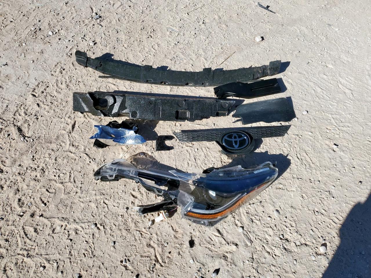 Toyota Corolla Le Image 10