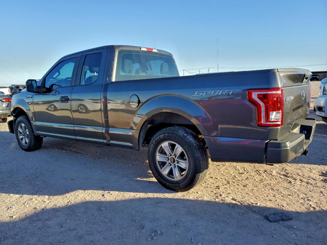 Ford F-150 Super Cab Image 3