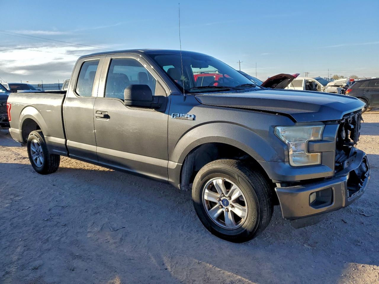 Ford F-150 Super Cab Image 4
