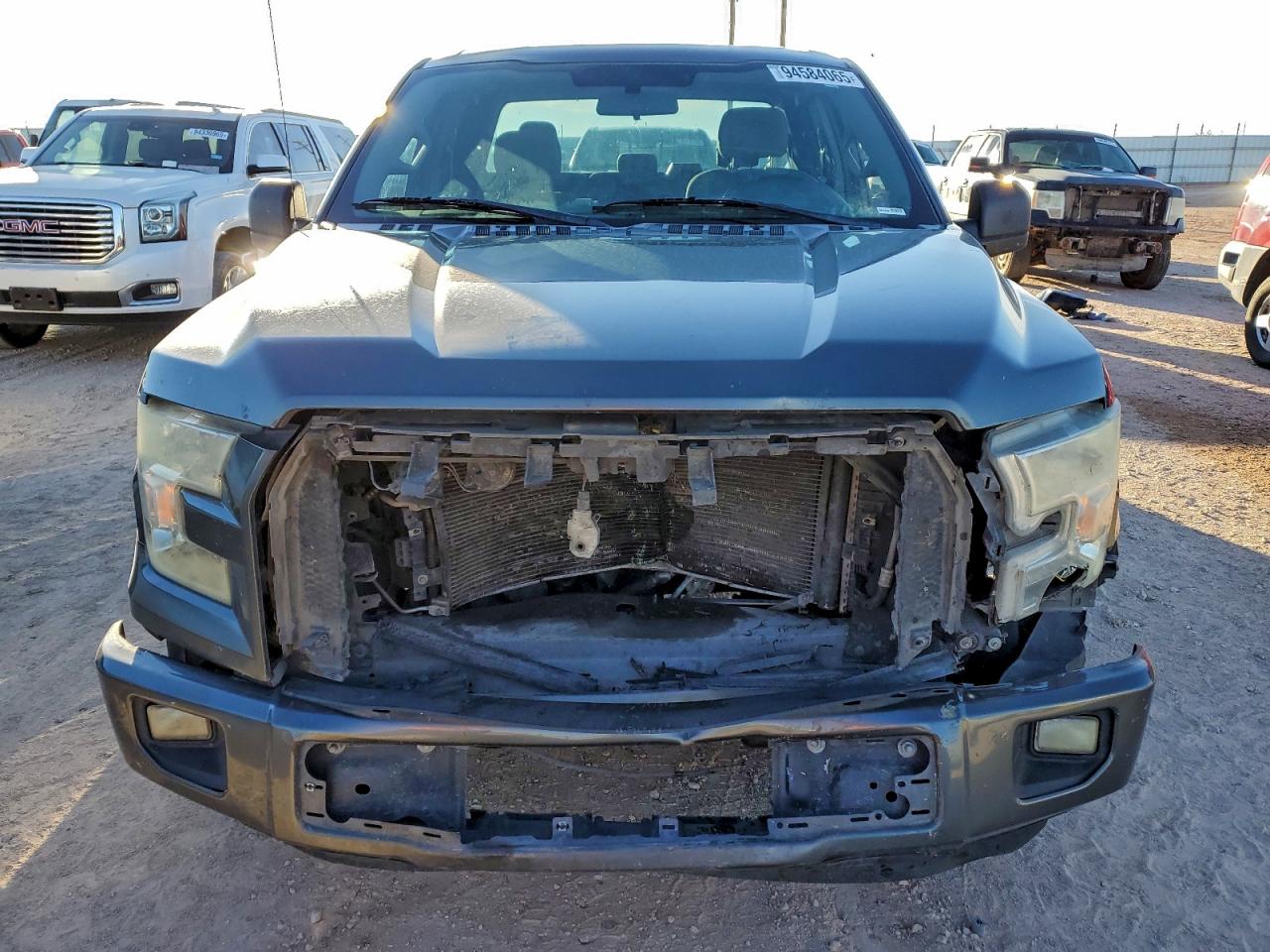 Ford F-150 Super Cab Image 8