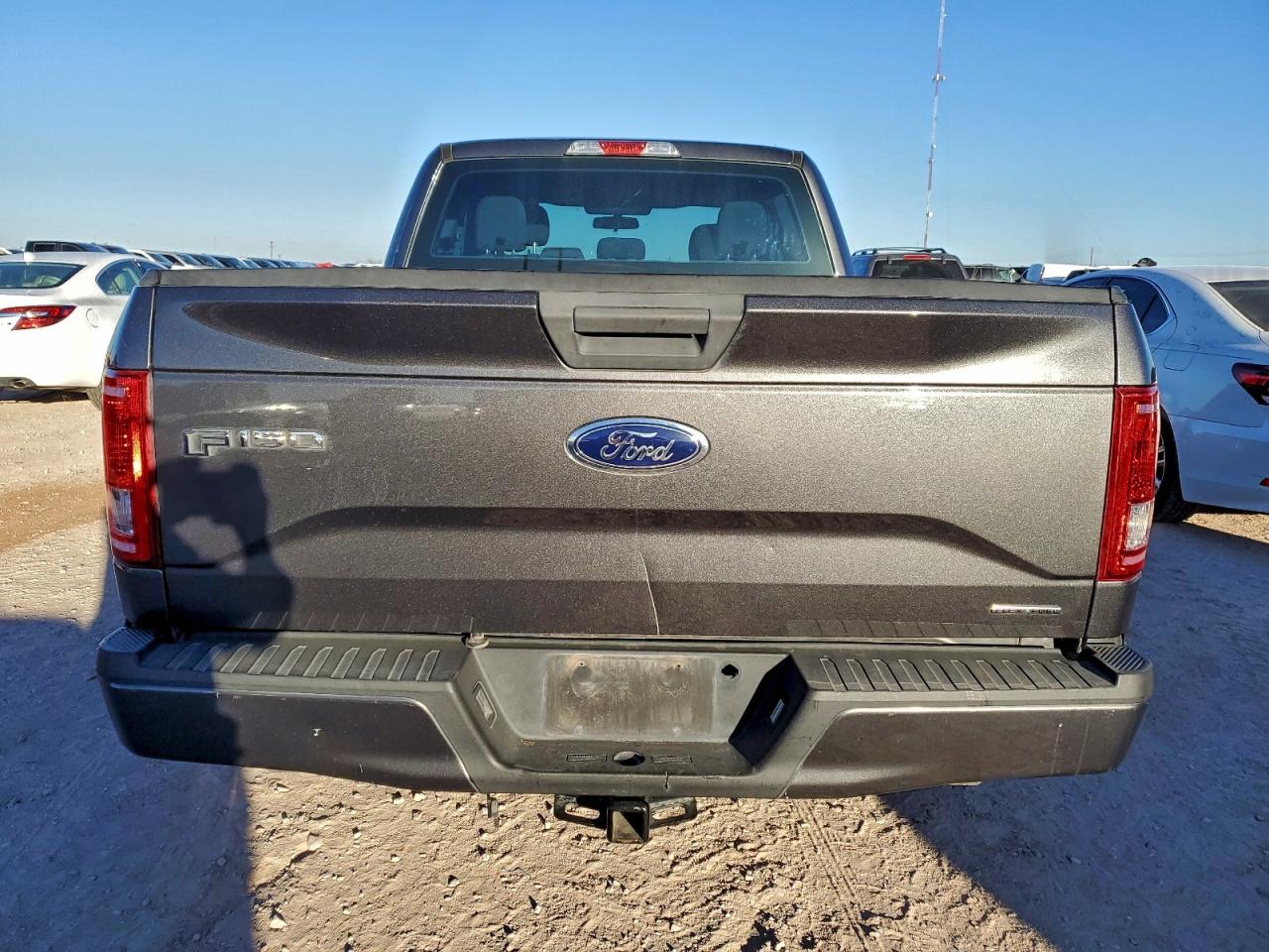 Ford F-150 Super Cab Image 9