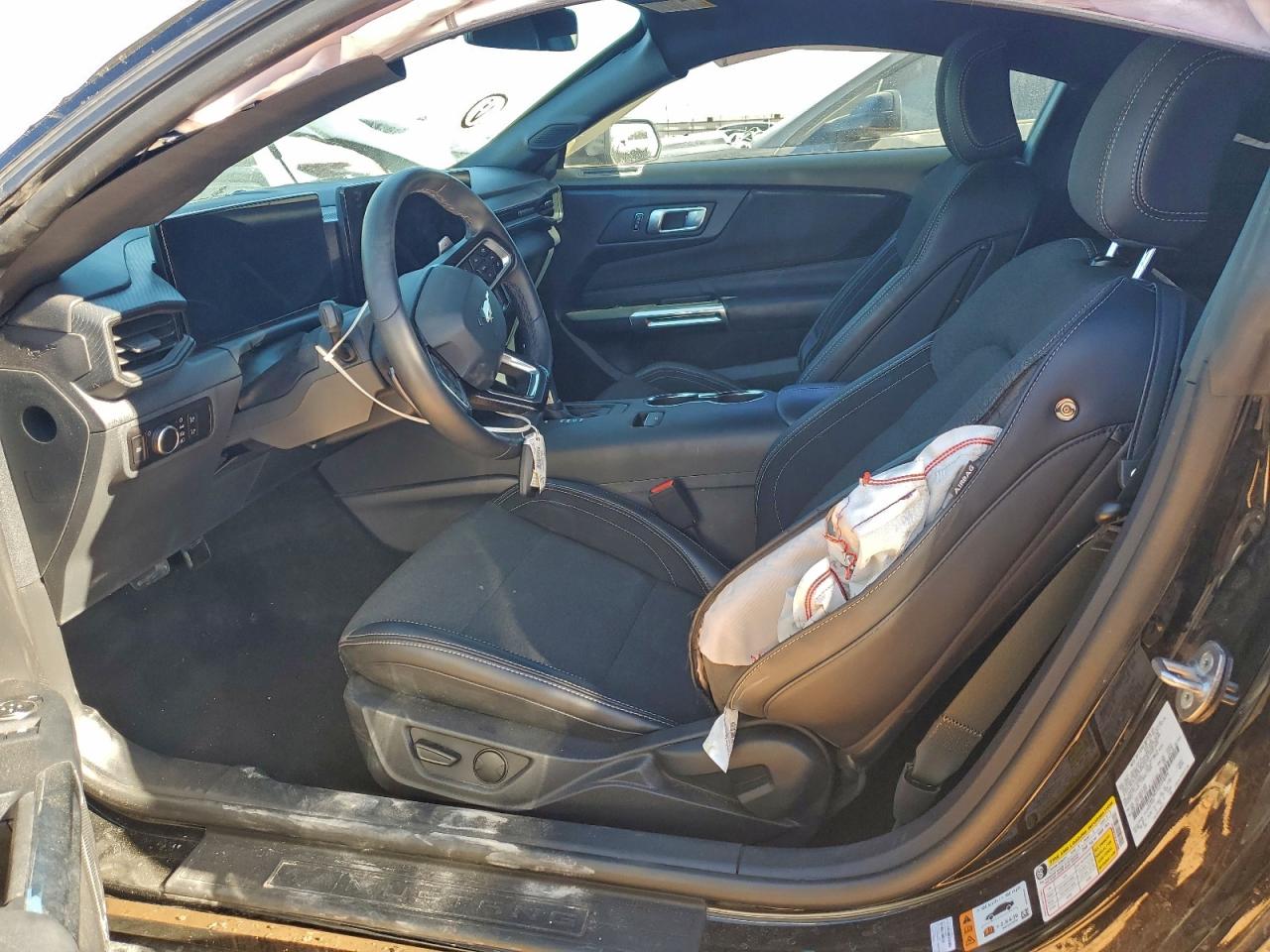 Ford Mustang Gt Image 5