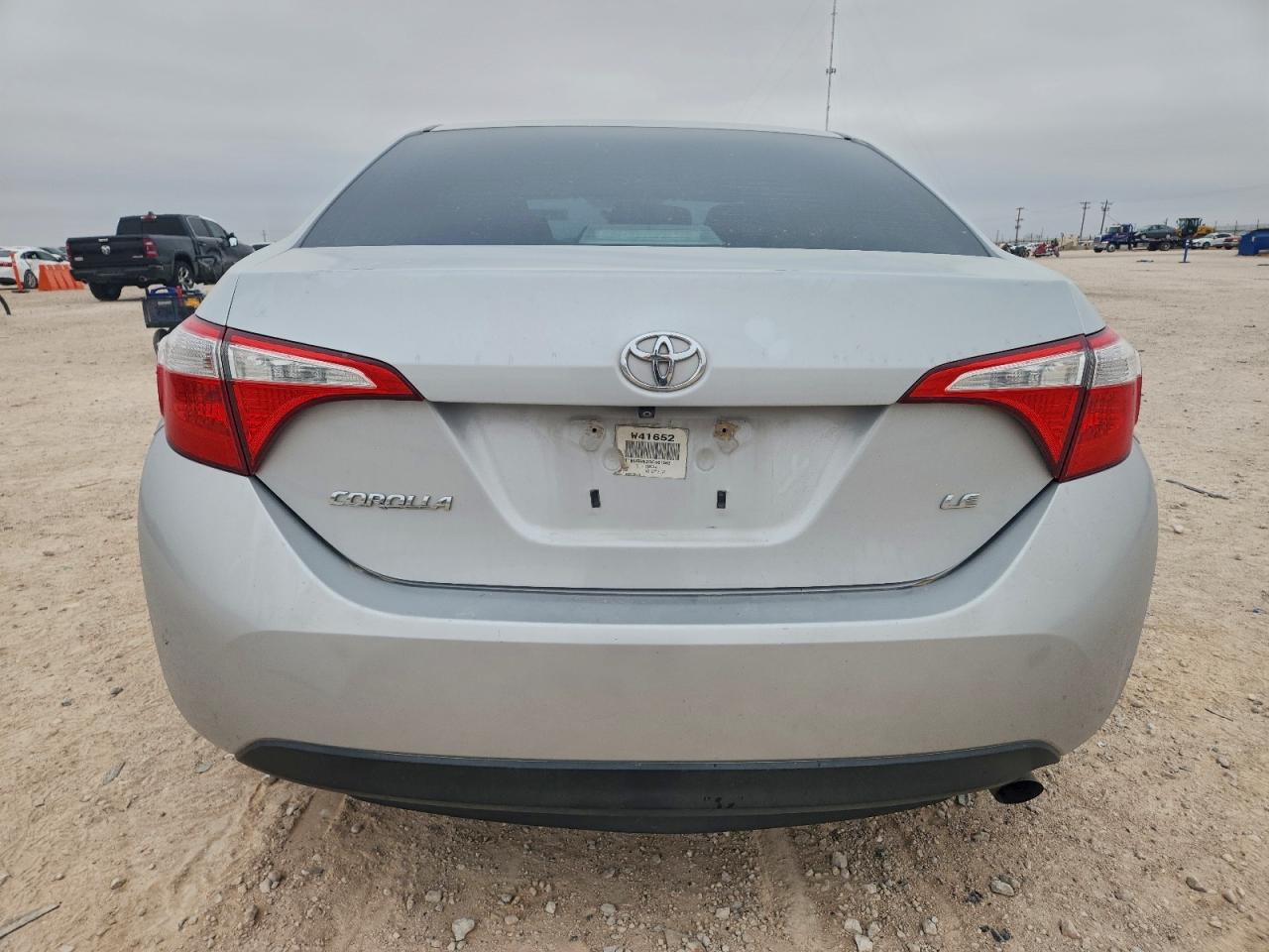 Toyota Corolla L Image 13