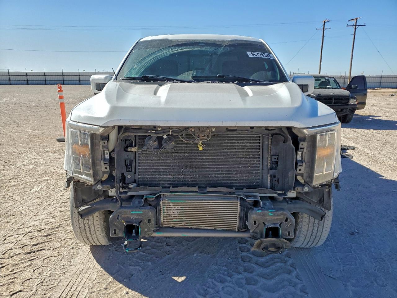 Ford F-150 Supercrew Image 2