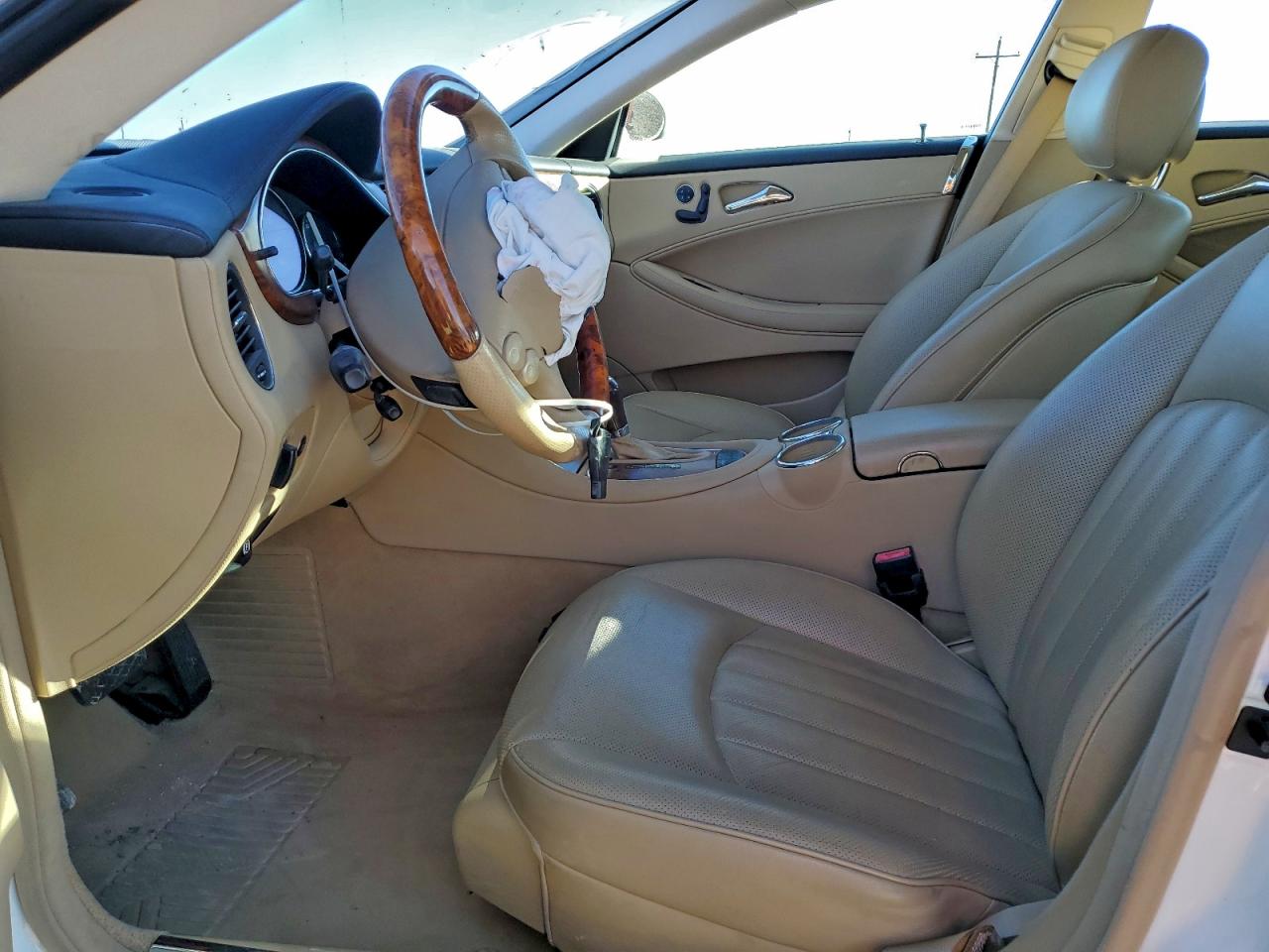 Mercedes-Benz C-Class 500c Image 6