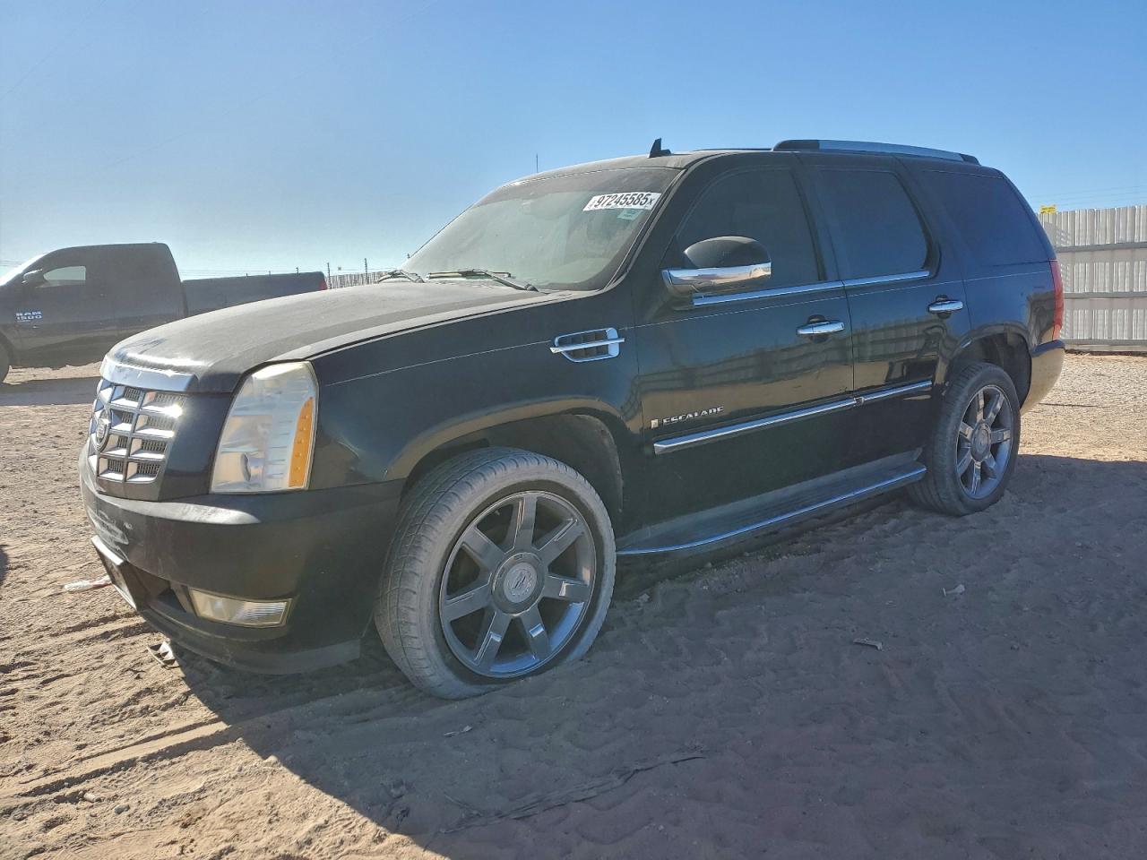 Cadillac Escalade Luxury Image 1