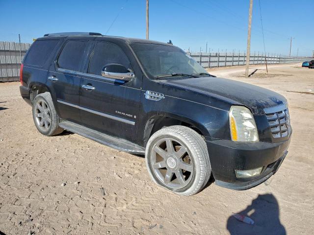 Cadillac Escalade Luxury Image 3