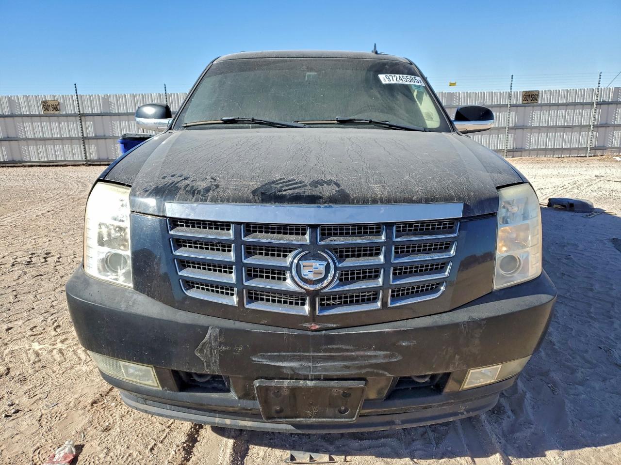 Cadillac Escalade Luxury Image 9