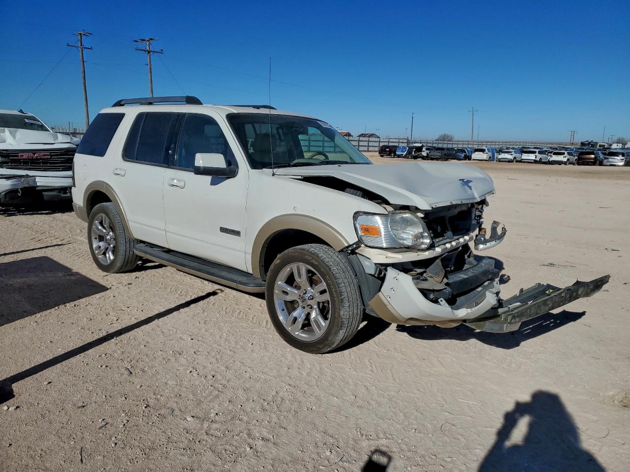 Ford Explorer Eddie Bauer Image 11