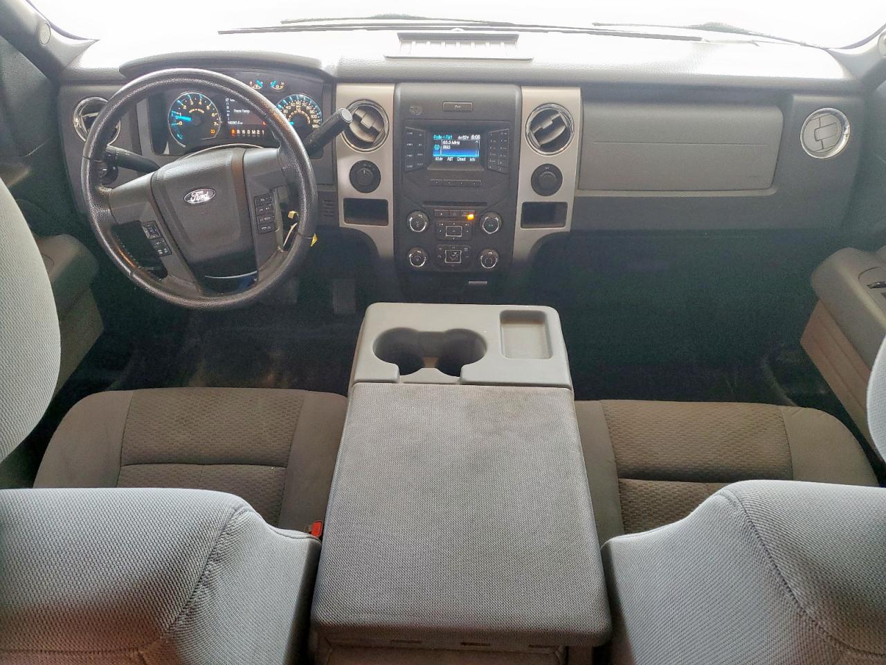 Ford F-150 Super Cab Image 9