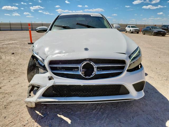 Mercedes-Benz C-Class 300 Image 4