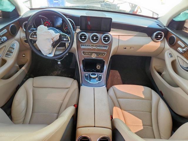 Mercedes-Benz C-Class 300 Image 11