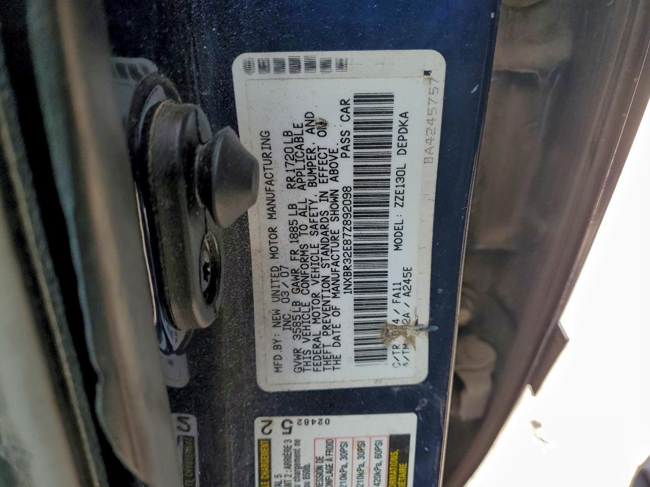 Toyota Corolla Ce Image 8