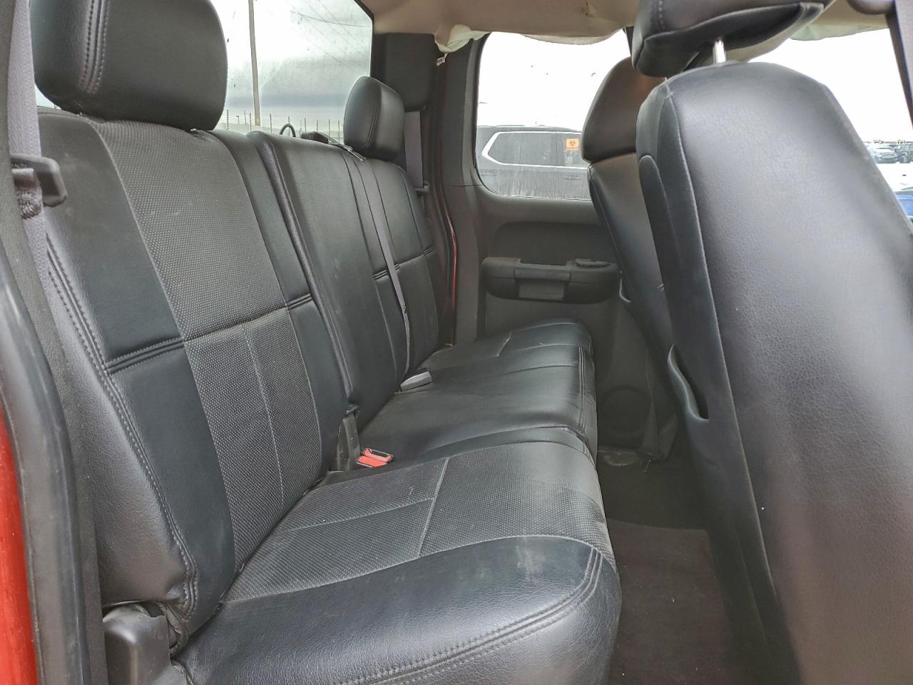 Chevrolet Silverado C1500 Lt Image 11