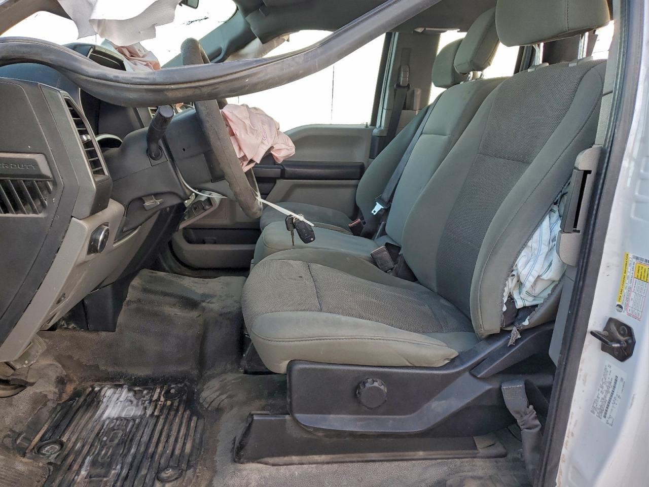 Ford F-250 Super Duty Image 12