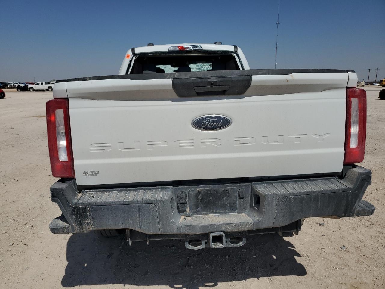 Ford F-250 Super Duty Image 13