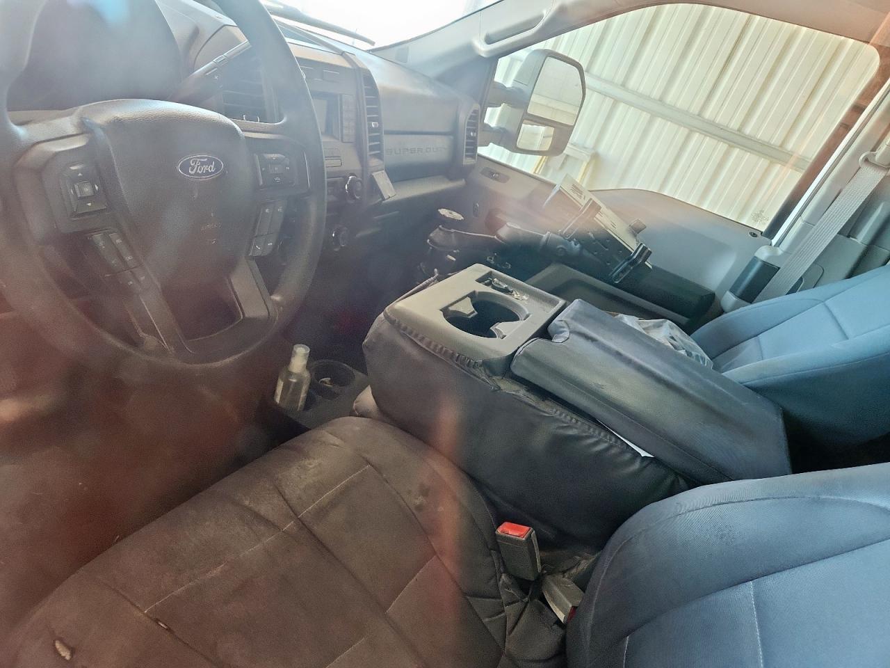 Ford F-250 Super Duty Image 9