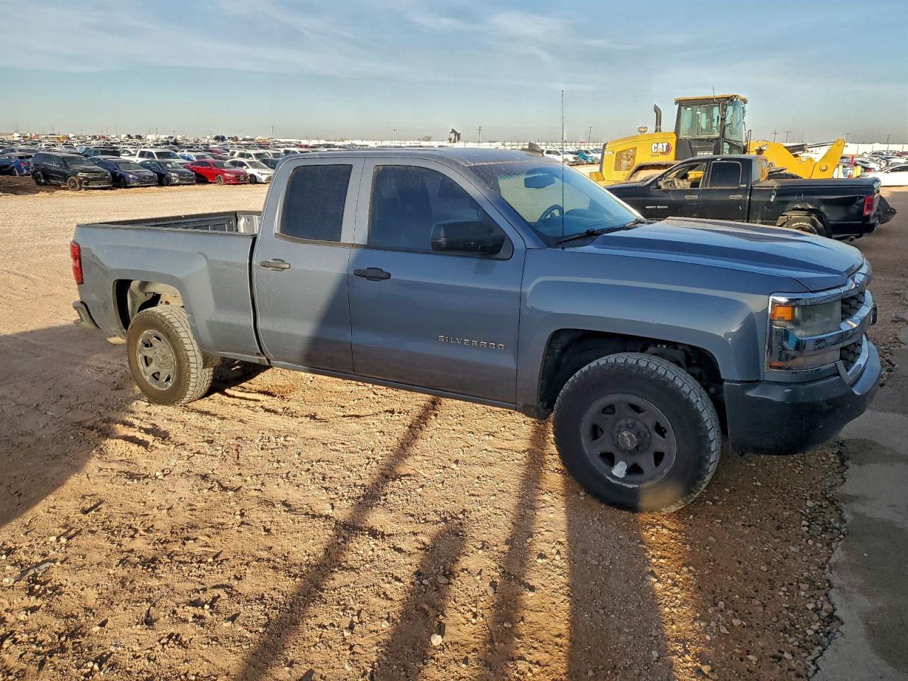 Chevrolet Silverado C1500 Image 4