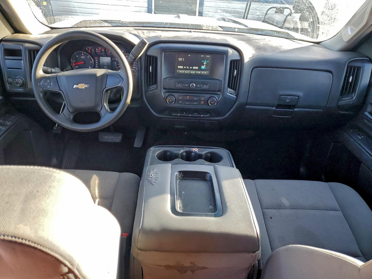 Chevrolet Silverado C1500 Image 10